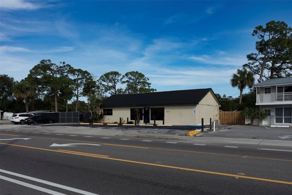 Recently Sold: $305,000 (0 beds, 0 baths, 1326 Square Feet)