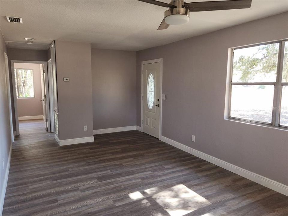 Recently Sold: $169,000 (2 beds, 1 baths, 1010 Square Feet)