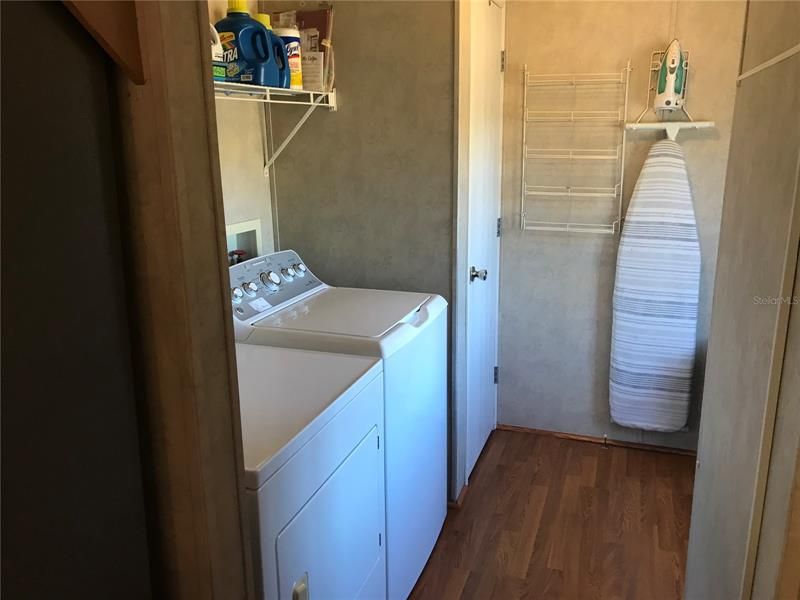 Vendido Recientemente: $184,900 (3 camas, 2 baños, 1512 Pies cuadrados)