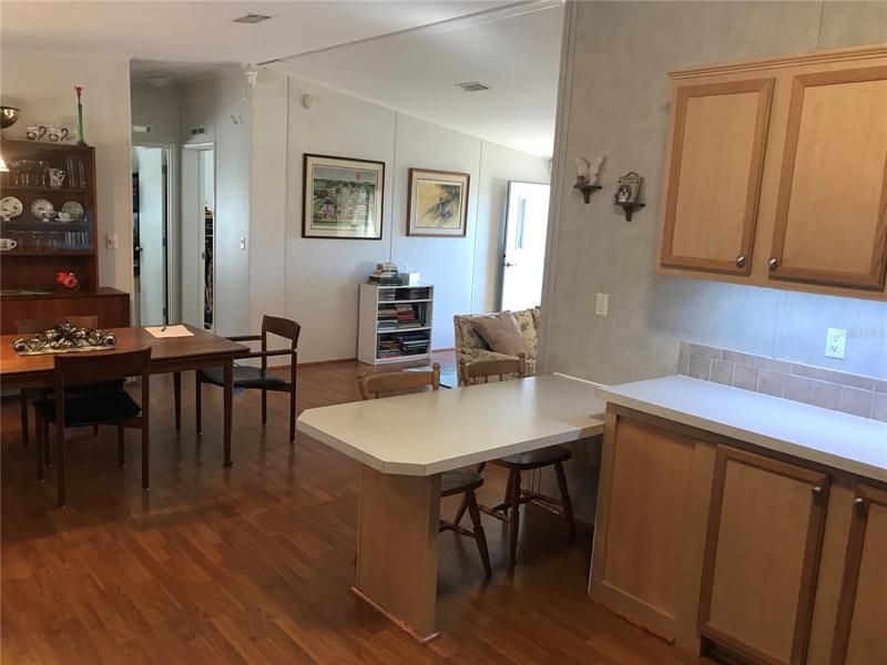 Vendido Recientemente: $184,900 (3 camas, 2 baños, 1512 Pies cuadrados)