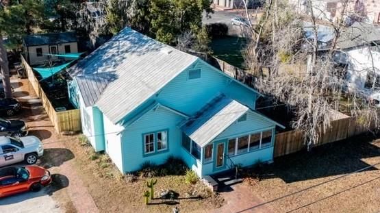 Recently Sold: $450,000 (0 beds, 0 baths, 2000 Square Feet)