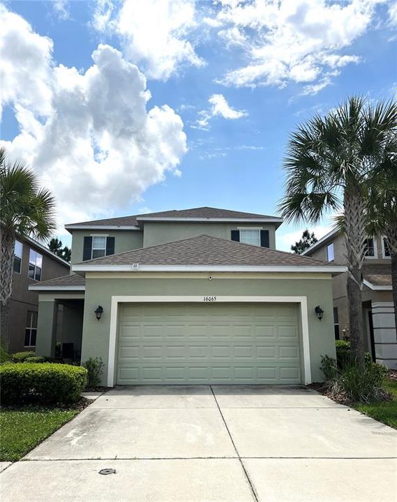 Recently Sold: $480,000 (3 beds, 3 baths, 2295 Square Feet)