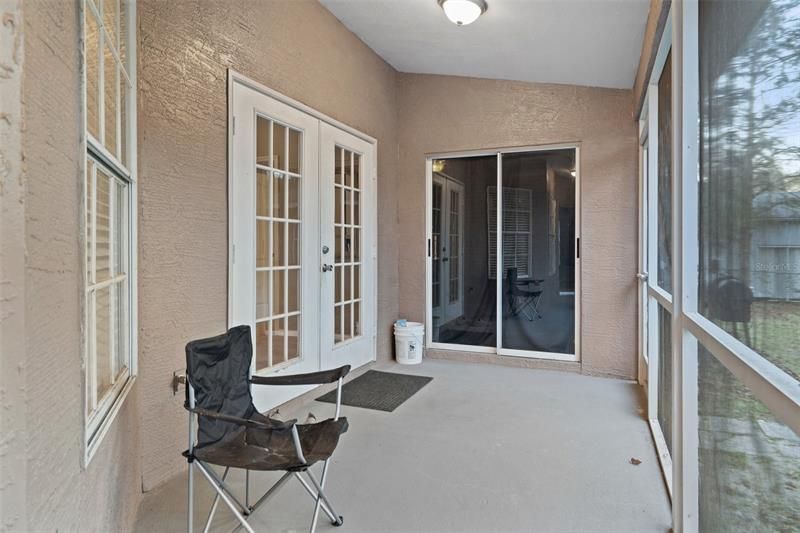 Recently Sold: $450,000 (3 beds, 2 baths, 1734 Square Feet)