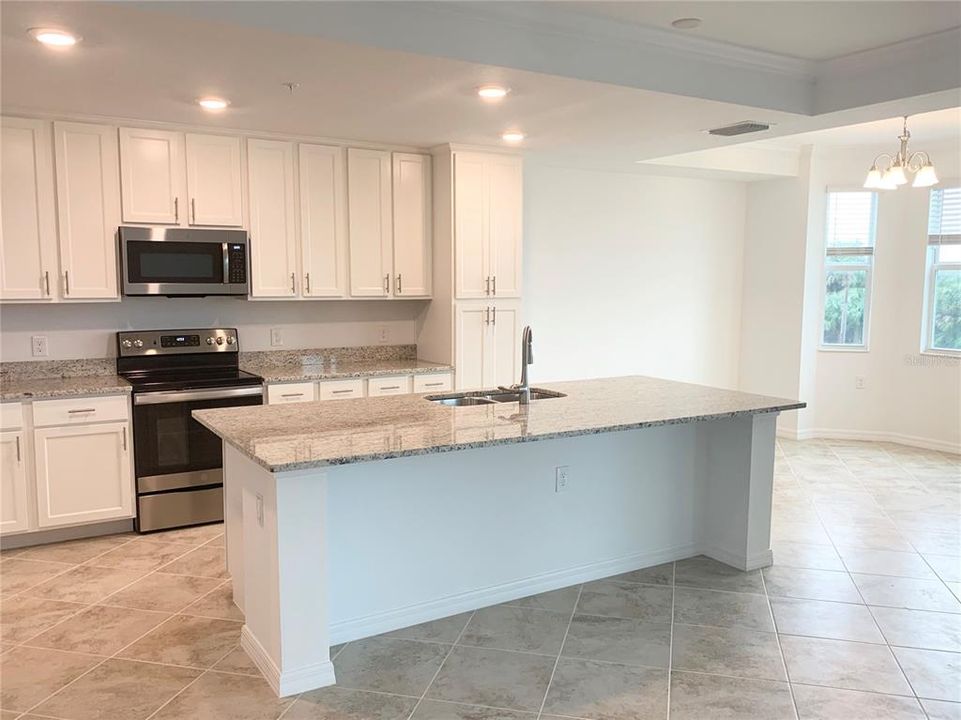 Recently Rented: $2,495 (2 beds, 2 baths, 1198 Square Feet)