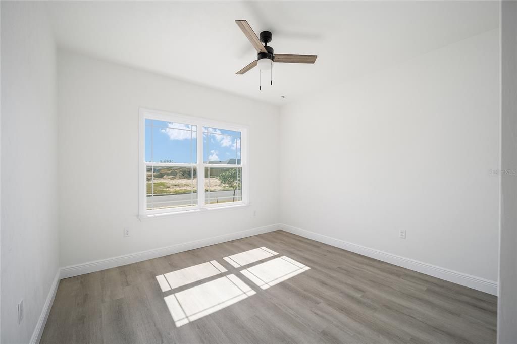 Active With Contract: $339,600 (3 beds, 2 baths, 1569 Square Feet)