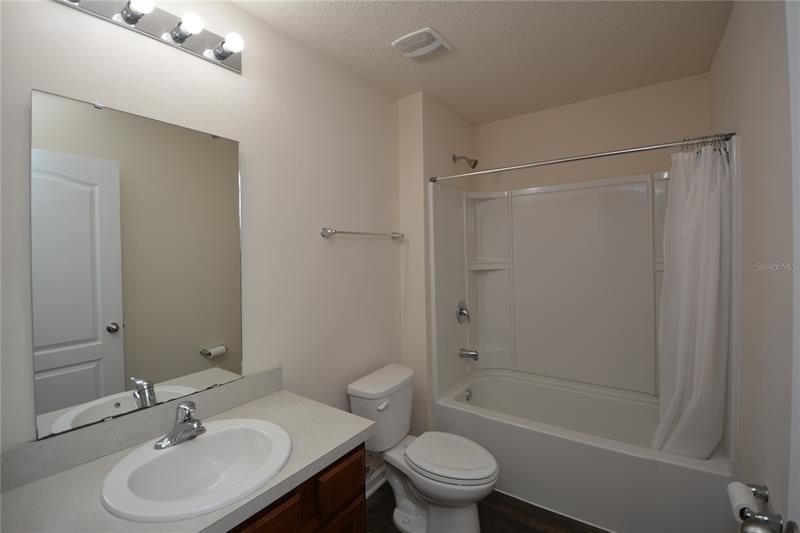 最近租的: $2,200 (4 贝兹, 2 浴室, 1860 平方英尺)