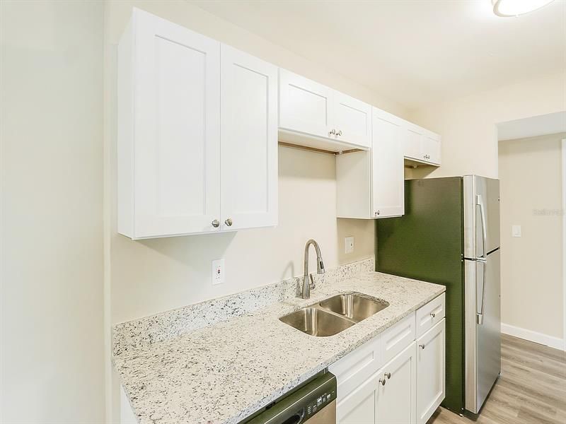 Recently Rented: $2,095 (3 beds, 2 baths, 1416 Square Feet)