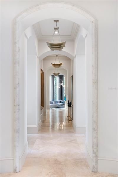 Grande Hallway