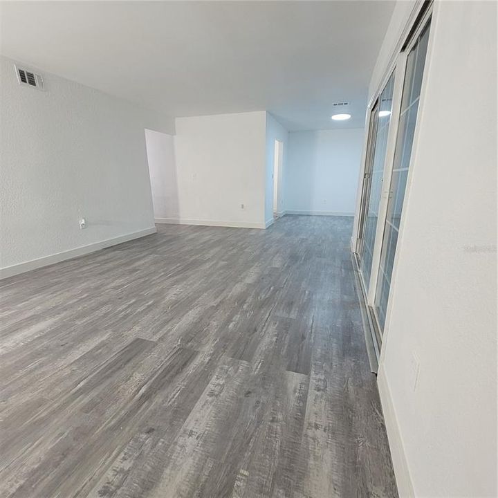 For Sale: $130,000 (2 beds, 2 baths, 1165 Square Feet)