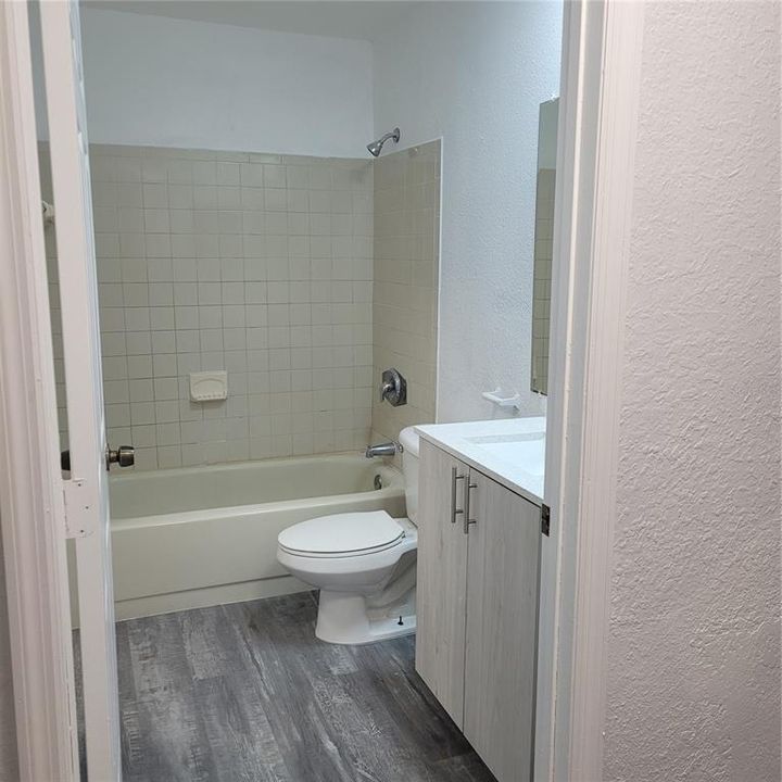 For Sale: $130,000 (2 beds, 2 baths, 1165 Square Feet)