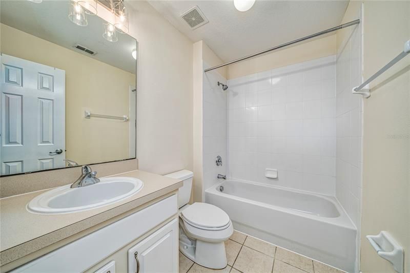 最近租的: $7,995 (6 贝兹, 5 浴室, 4032 平方英尺)