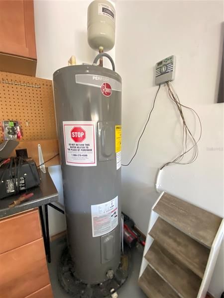 WATER HEATER