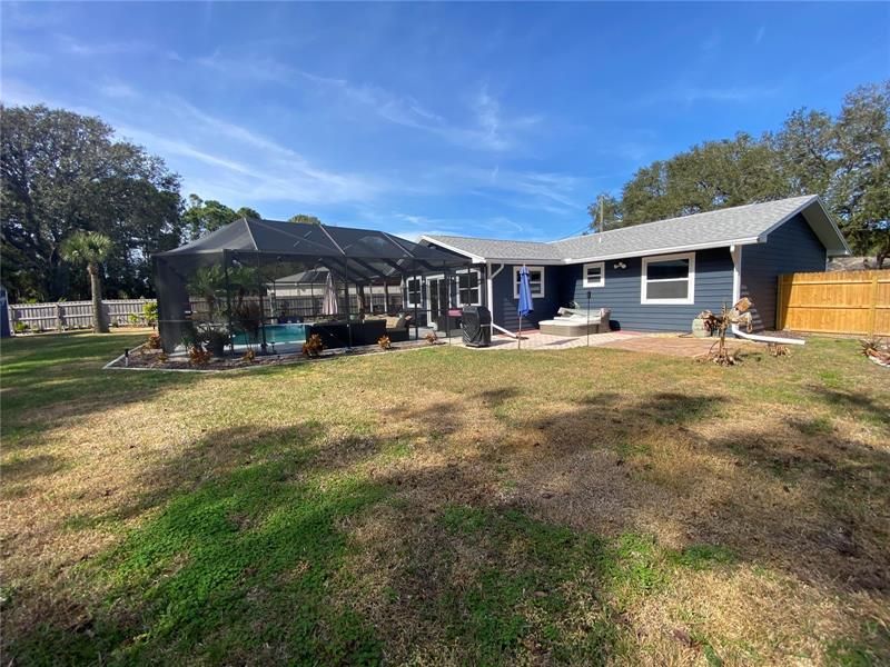Recently Sold: $435,000 (3 beds, 2 baths, 1408 Square Feet)