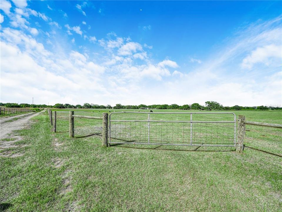 For Sale: $2,300,000 (3 beds, 2 baths, 2240 Square Feet)
