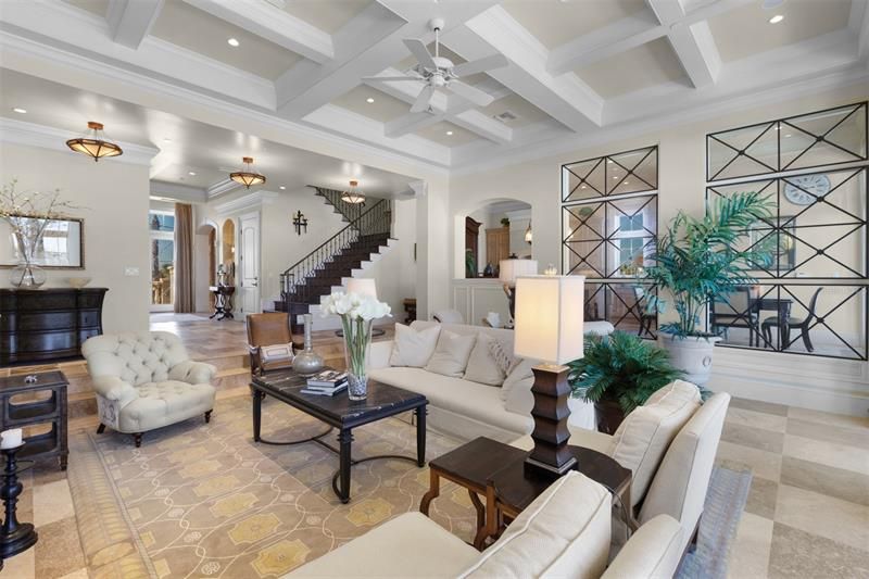 Recently Sold: $3,789,000 (5 beds, 6 baths, 6854 Square Feet)