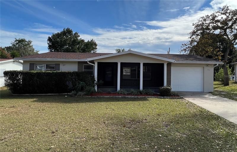 Recently Sold: $195,000 (2 beds, 2 baths, 1446 Square Feet)