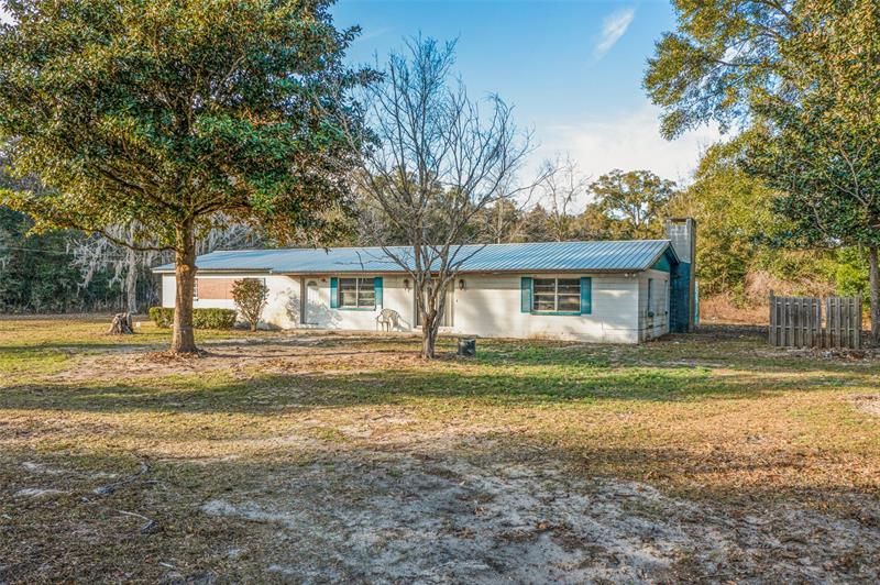 Recently Sold: $275,000 (4 beds, 2 baths, 2165 Square Feet)