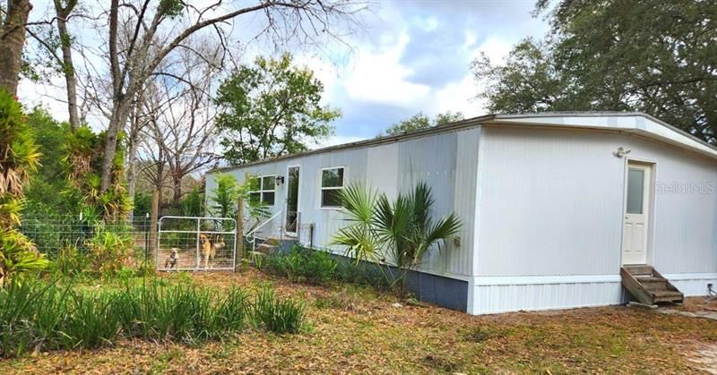 Recently Sold: $220,000 (3 beds, 2 baths, 1344 Square Feet)