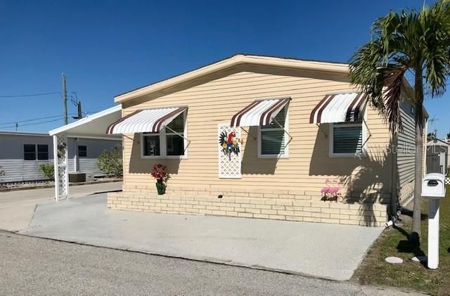 Recently Sold: $184,500 (2 beds, 2 baths, 900 Square Feet)