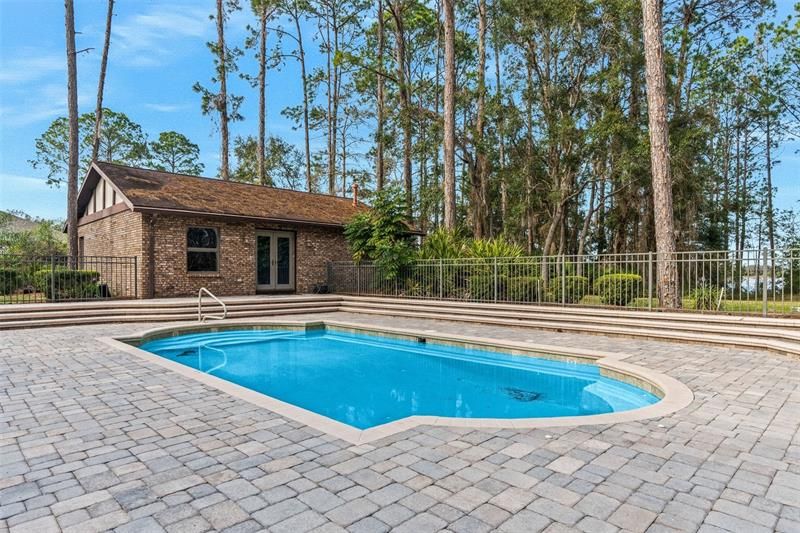 Recently Sold: $1,000,000 (7 beds, 4 baths, 6819 Square Feet)
