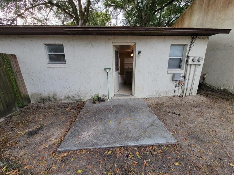 Recently Rented: $895 (1 beds, 1 baths, 600 Square Feet)