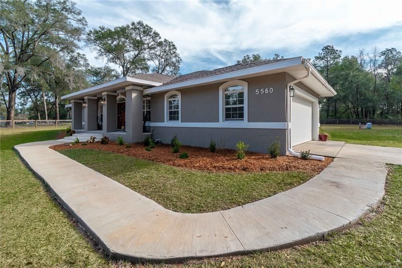 Recently Sold: $525,000 (5 beds, 2 baths, 2786 Square Feet)
