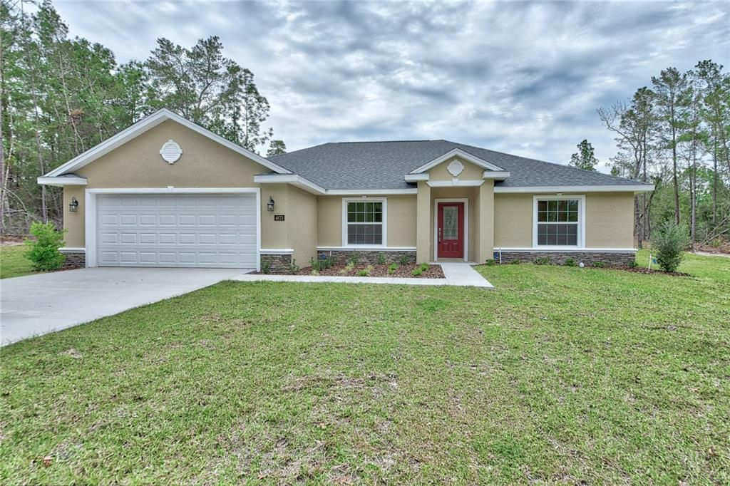 Recently Sold: $360,000 (4 beds, 2 baths, 2043 Square Feet)