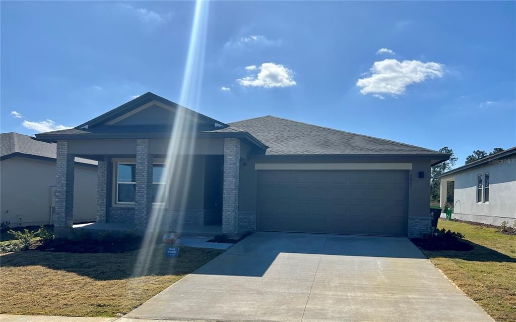 Vendido Recientemente: $412,000 (3 camas, 2 baños, 1589 Pies cuadrados)