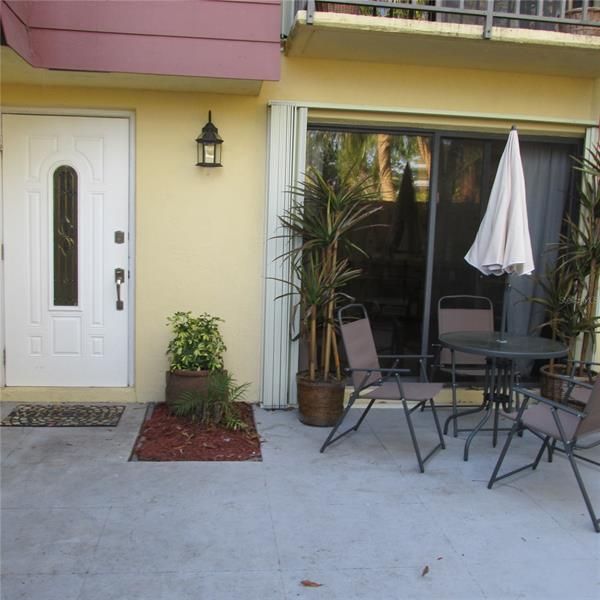 Recently Sold: $275,500 (2 beds, 2 baths, 1260 Square Feet)