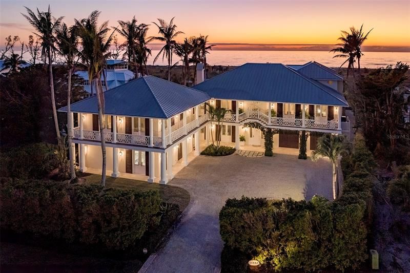 Recently Sold: $15,000,000 (5 beds, 6 baths, 7102 Square Feet)