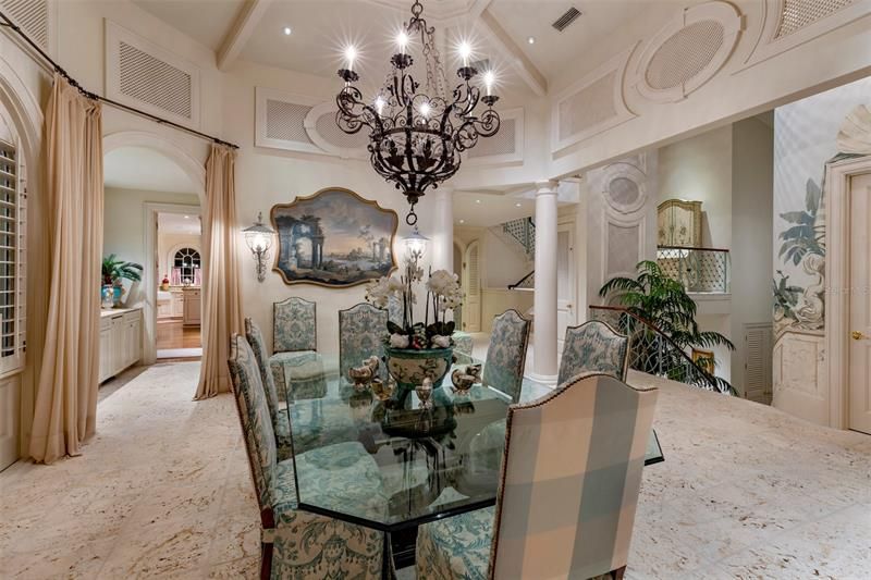 Recently Sold: $15,000,000 (5 beds, 6 baths, 7102 Square Feet)