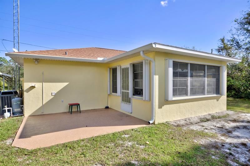 Recently Sold: $270,000 (2 beds, 2 baths, 1056 Square Feet)
