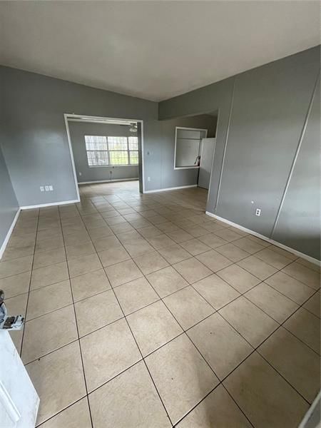 Recently Sold: $150,000 (3 beds, 1 baths, 1186 Square Feet)