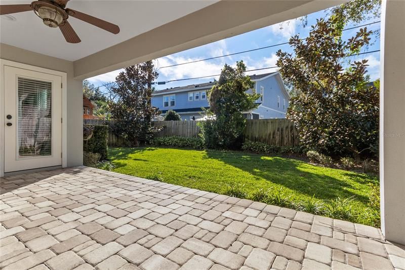 Recently Sold: $690,000 (3 beds, 2 baths, 2071 Square Feet)