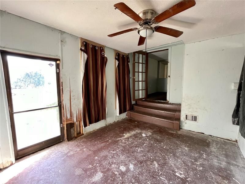 Recently Sold: $59,000 (3 beds, 1 baths, 720 Square Feet)