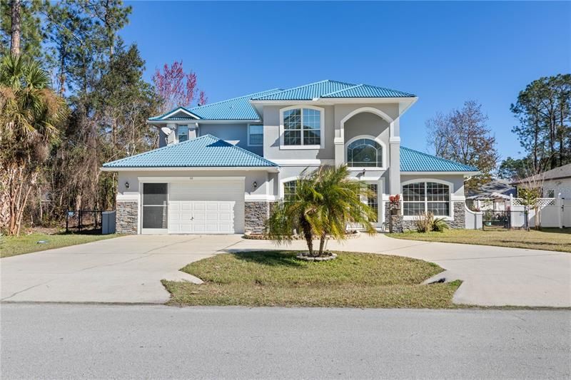 Recently Sold: $599,900 (5 beds, 3 baths, 3168 Square Feet)