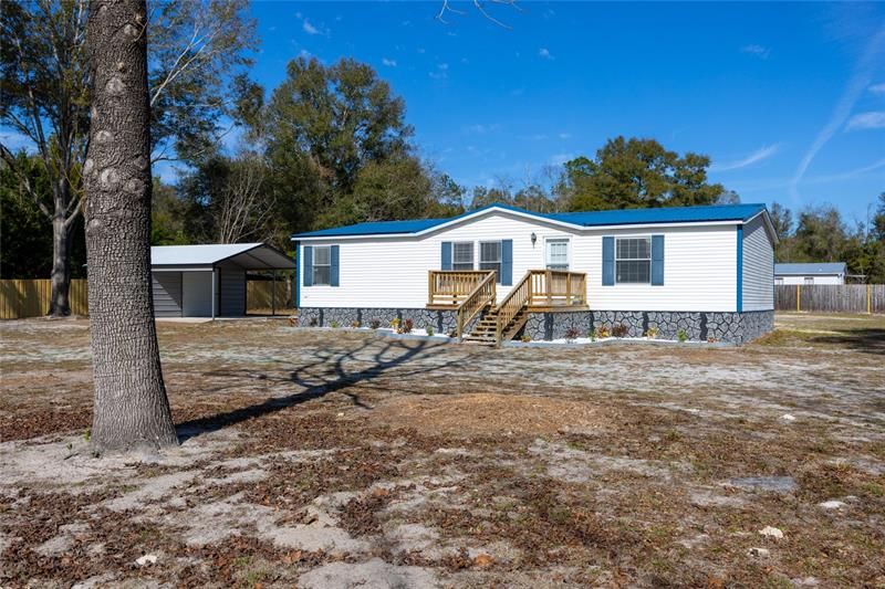 Recently Sold: $199,000 (3 beds, 2 baths, 1296 Square Feet)