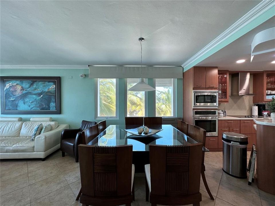 待售: $850,000 (2 贝兹, 2 浴室, 1138.53 平方英尺)