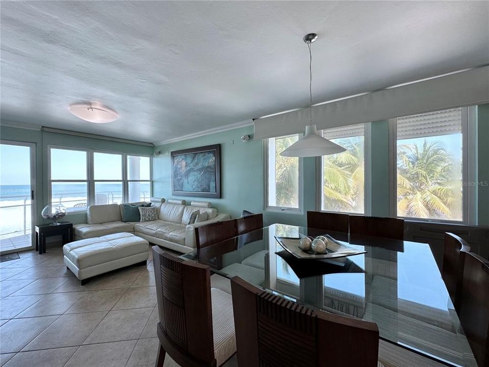 待售: $850,000 (2 贝兹, 2 浴室, 1138.53 平方英尺)