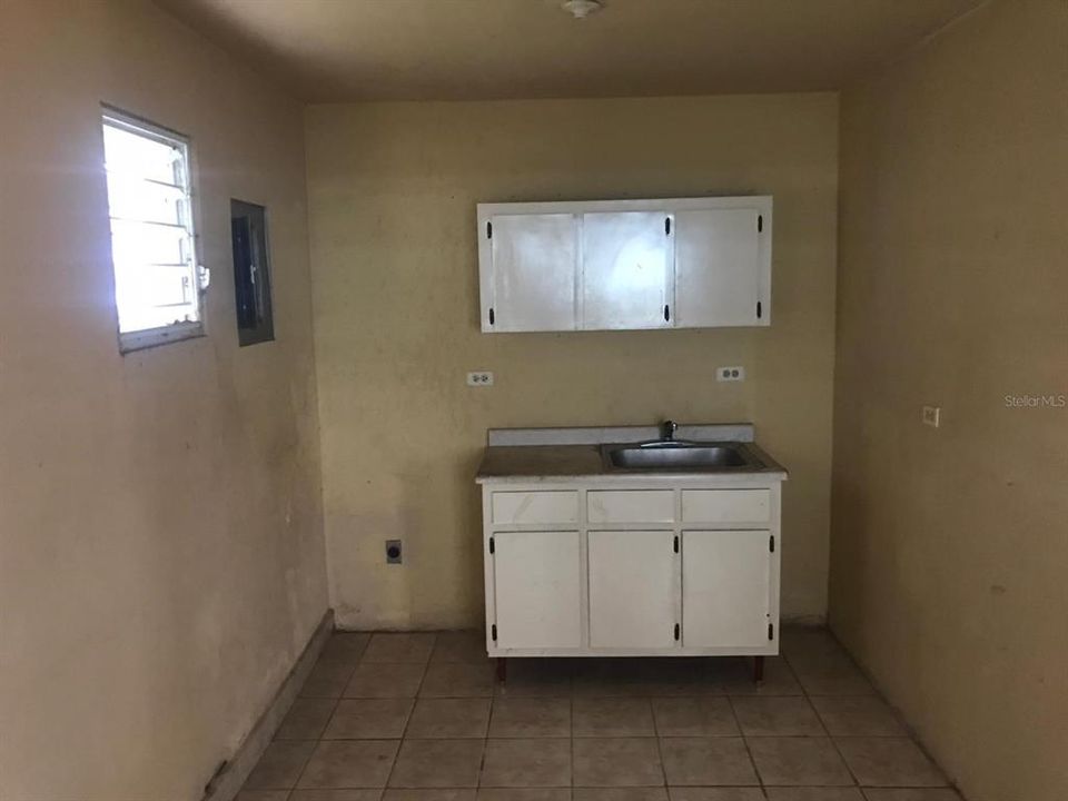 Recently Sold: $60,000 (5 beds, 2 baths, 1720 Square Feet)