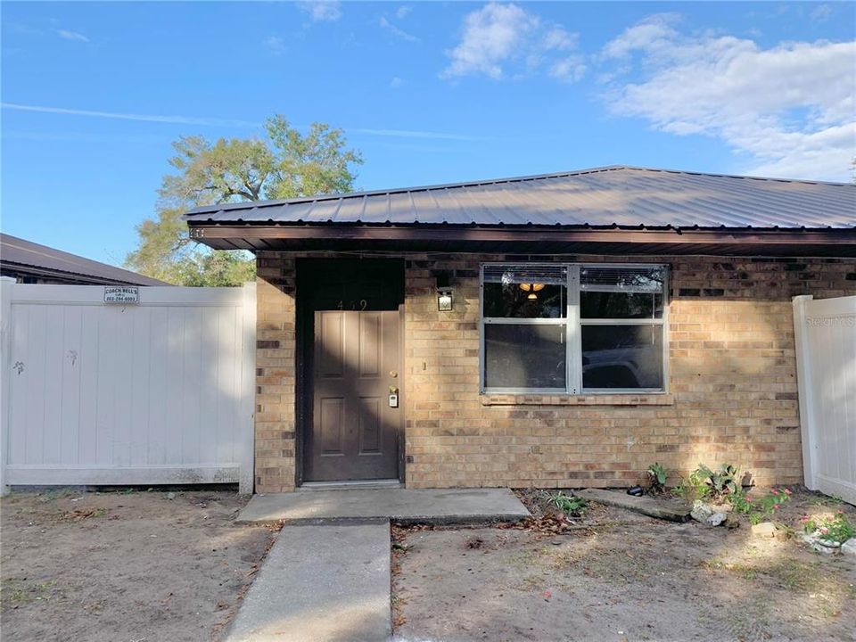 Recently Rented: $1,500 (3 beds, 2 baths, 1135 Square Feet)