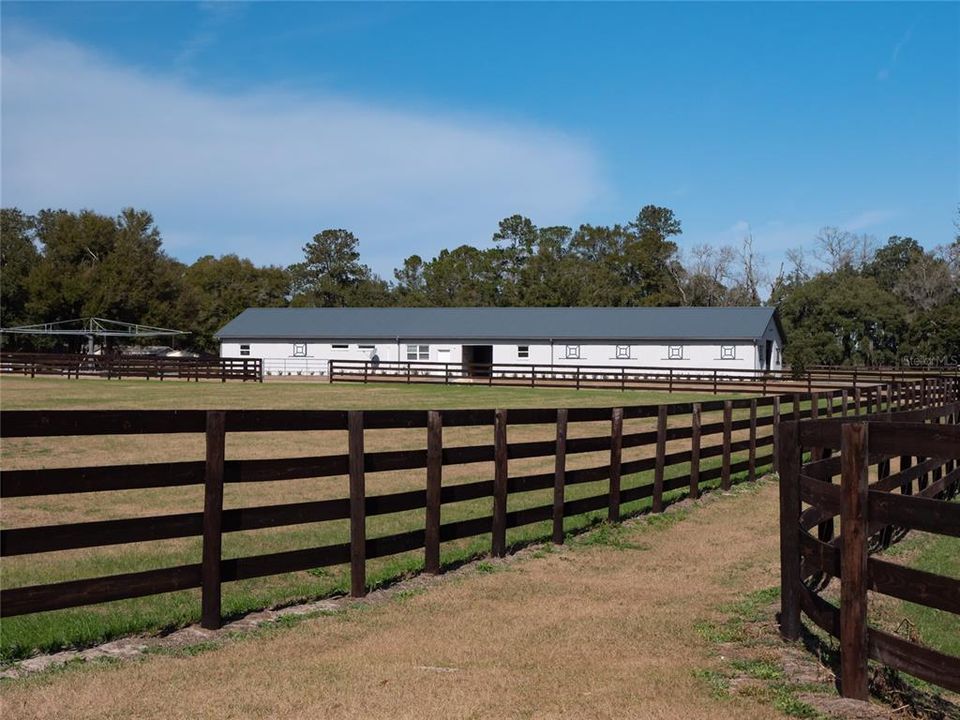 For Sale: $4,900,000 (1 beds, 1 baths, 800 Square Feet)