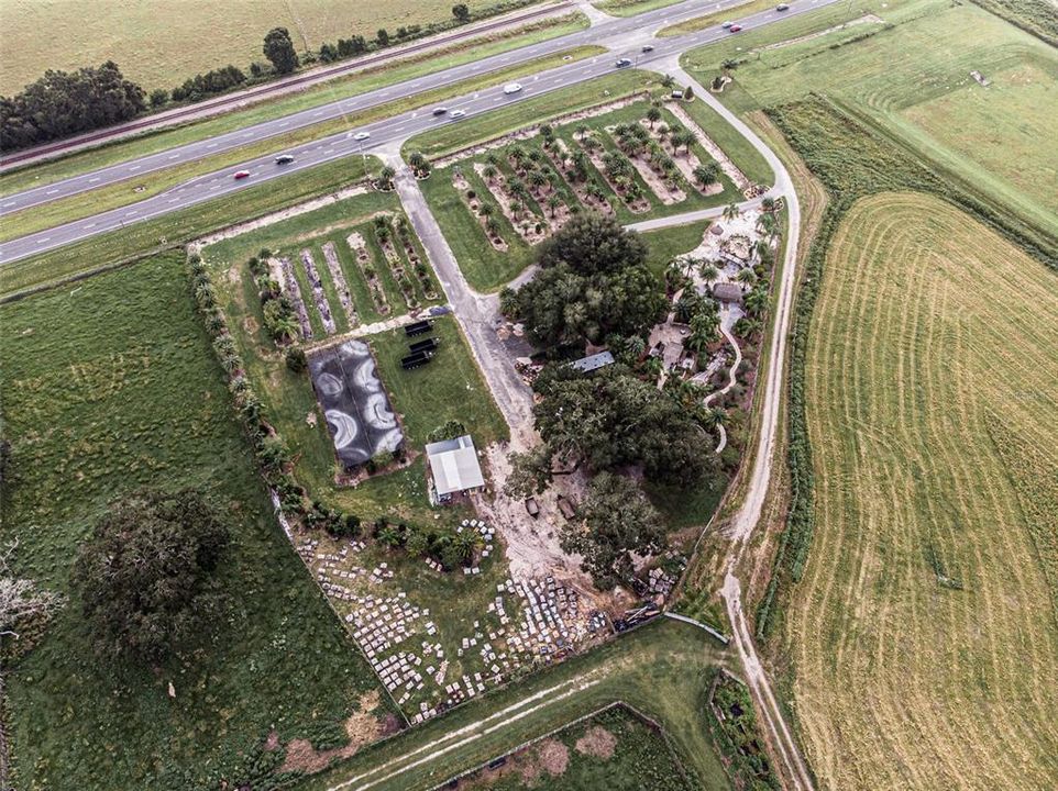 Activo con contrato: $899,900 (4.92 acres)