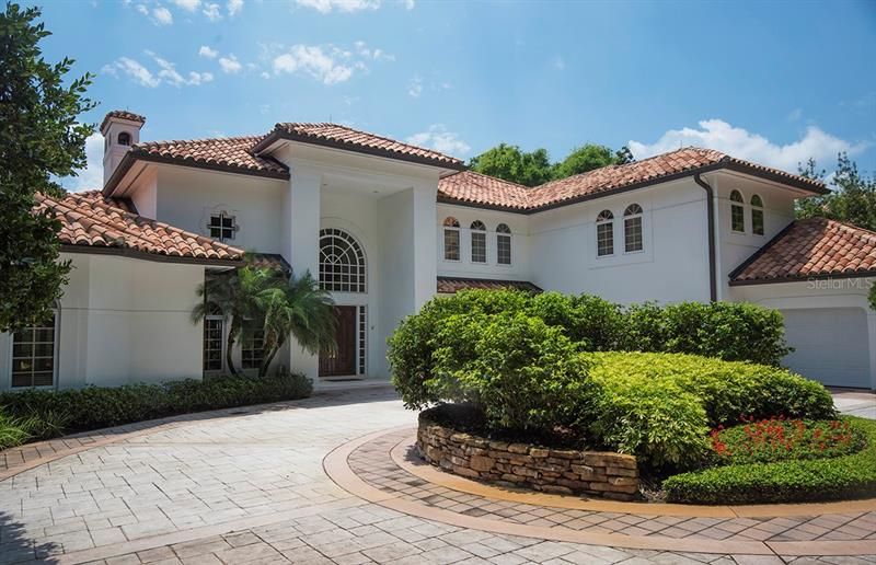 Recently Sold: $3,350,000 (5 beds, 5 baths, 5972 Square Feet)