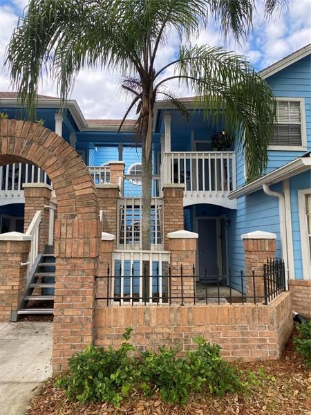 Recently Sold: $240,000 (2 beds, 2 baths, 1087 Square Feet)
