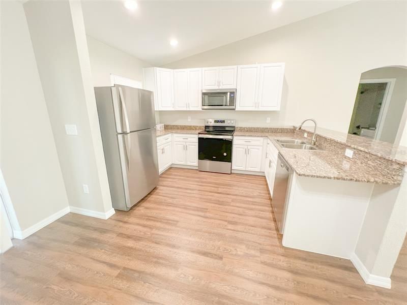 Recently Rented: $1,699 (3 beds, 2 baths, 1777 Square Feet)