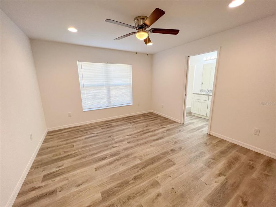 Recently Rented: $1,525 (3 beds, 2 baths, 1331 Square Feet)