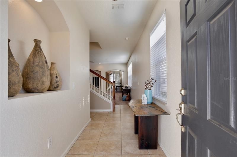 Who doesn't love a well defined foyer?