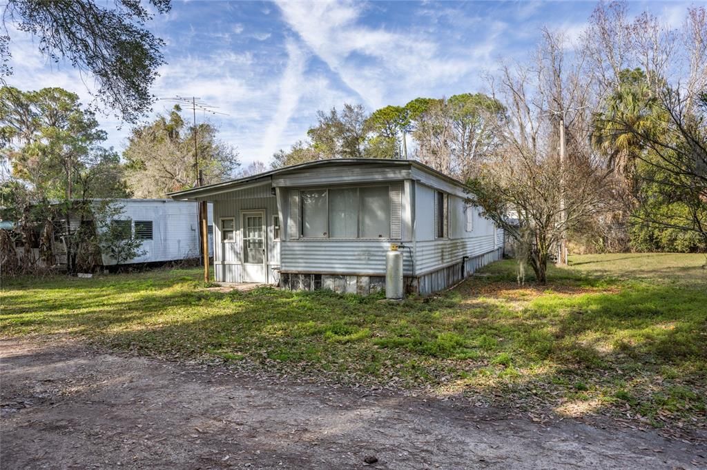 Recently Sold: $64,000 (2 beds, 1 baths, 672 Square Feet)