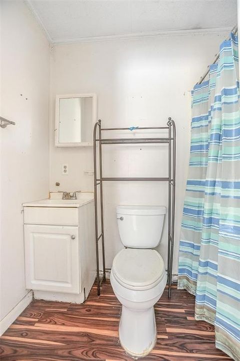 Cottage Bathroom with walk-in shower